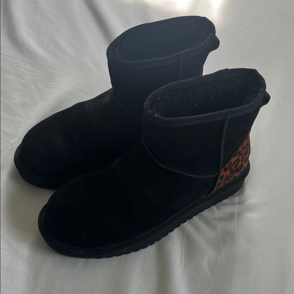 Koolaburra Black and Leopard Winter Boots